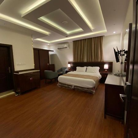 النايفات للوحدات السكنية المفروشة Джедда Экстерьер фото