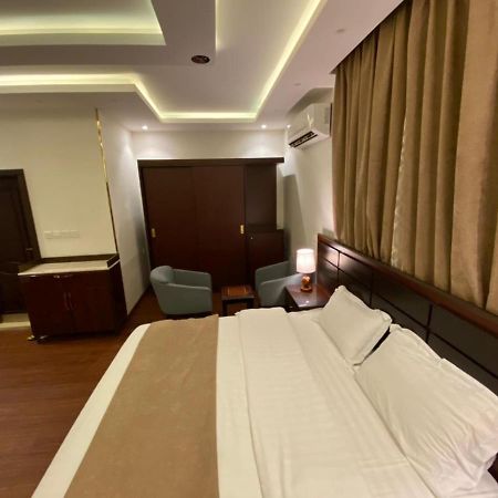 النايفات للوحدات السكنية المفروشة Джедда Экстерьер фото